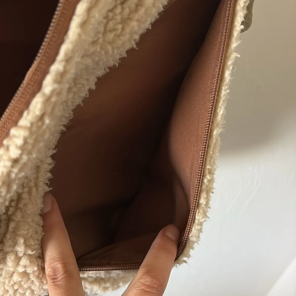 Cream Sherpa Sling Bag - Picture 3 of 6